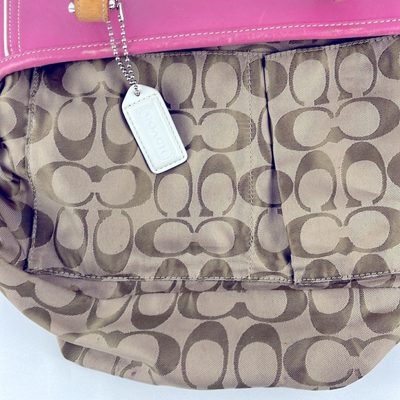 Coach Hamptons Lilac and White Leather Hand Bag M3Q-9605 Zip Closure Purse - Picture 15 of 16